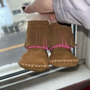 UGG Kids Toddler Brown and Pink Fringe Moccasin Boots 0/1